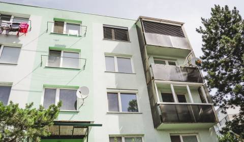 4-izbový byt priamo v centre mesta Vráble