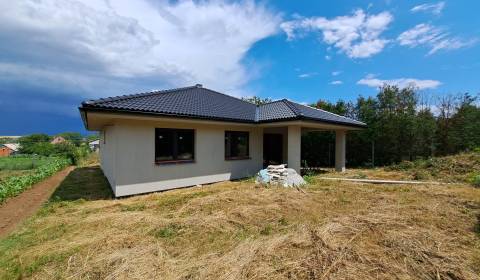 Novostavba rodinného domu na predaj, 162 m2, Zbehy, okr. Nitra