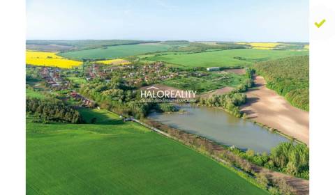 Predaj, pozemok pre rodinný dom 1133 m2 Čechy