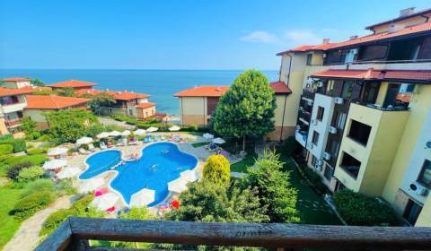 Trojizbový byt s výhľadom na more v Bulharsku