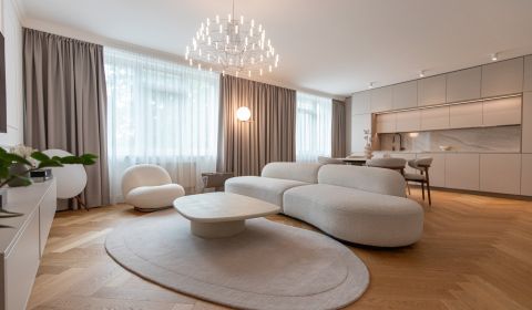 REZERVOVANÉ Luxusný 4i byt s 2 šatníkmi 