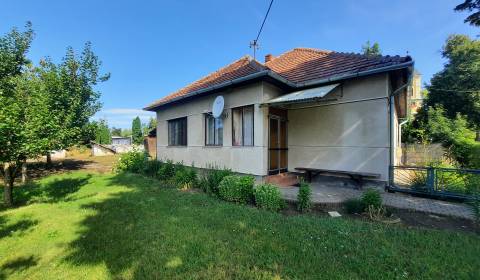 3-izbový dom na predaj, Michal nad Žitavou, pozemok 2360 m2