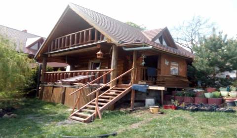 PREDAJ: ZRUBOVÁ chata, úžitková plocha 50 m, pozemok 368 m2, RYKYNČICE