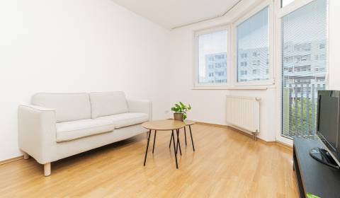 METROPOLITAN I Svetlý 2i byt v novostavbe Jégeho Alej 