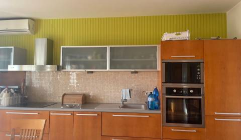 *TOP* Nadštandardný 3 izbový zariad. byt na prenájom-Nové Zámky VOĽNÝ