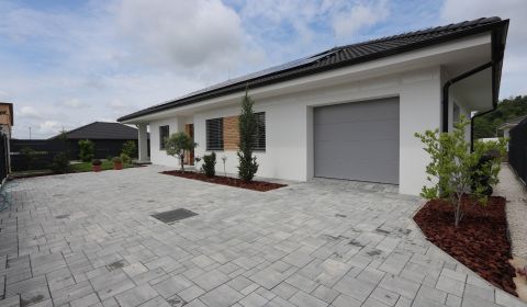 Predaj 4iz. novostavby RD s garážou na Modrovke 1km od diaľnice