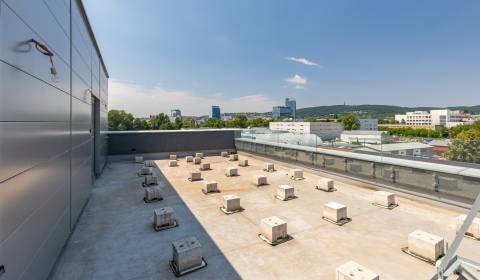 Slnečný služobný 1i byt 85 m2, s terasou 60 m2 s výhľadom