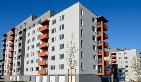 HĽADÁM: byt 3+1 s balkónom v NOVOSTAVBE, Trenčín, do 140.000,- €