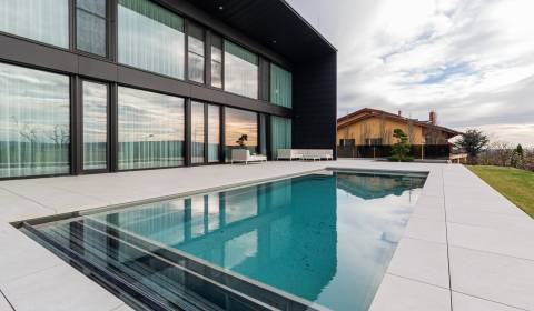 METROPOLITAN |Jedinečný luxusný dom(480m2) s bazénom v centre
