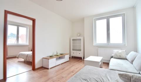 KLADNIANSKA, 3-i byt, 68 m2 – pekné bývanie blízko kaštieľa v Prievoze