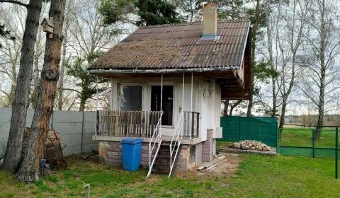 Predaj, rekreačná chata 25 m2 s terasou, obec Jakubov, pozemok 303 m2