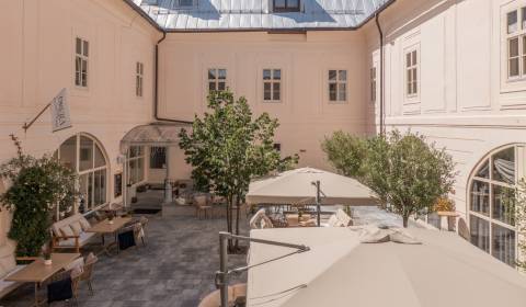 Barokový palác  lukratívny reštauračný priestor Banská Štiavnica