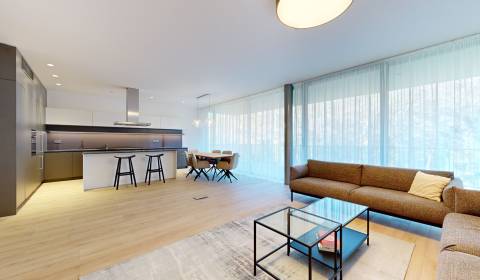 Exkluzívny 4-izbový byt s parkovaním v lukratívnej lokalite