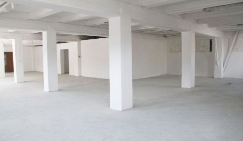 Na Prenájom Skladový Priestor ul. Skladová, Trnava