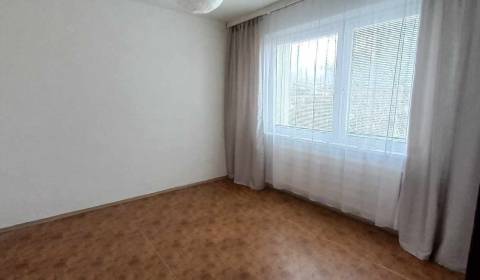 Predaj:Slnečný 3 izbový byt v meste Čadca(180-B)