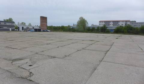 Betónová plocha na prenájom o ploche 1500 m2 až 3000 m2