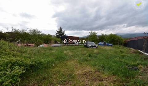 Predaj, pozemok pre rodinný dom 802 m2 Prievidza, ...