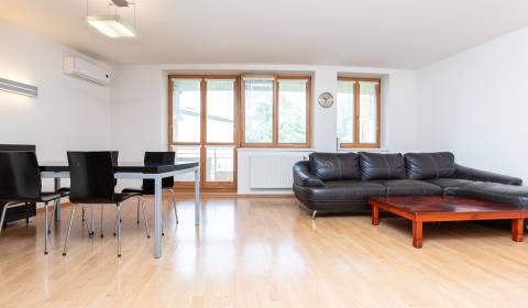 Priestranný 3i byt s parkovaním na prenájom