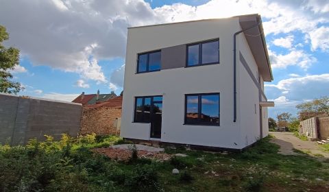  Novostavba, 3 izbový byt na predaj, Galanta, Hody