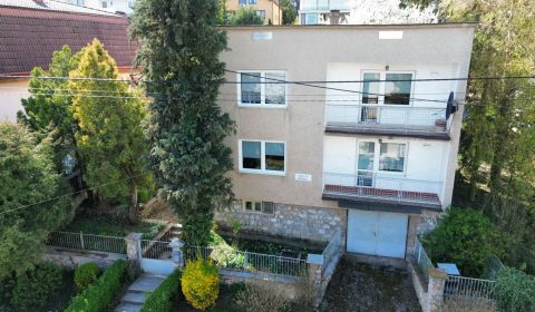 Moldava nad Bodvou -  pekný, dvojpodlažný 5 izbový rodinný dom