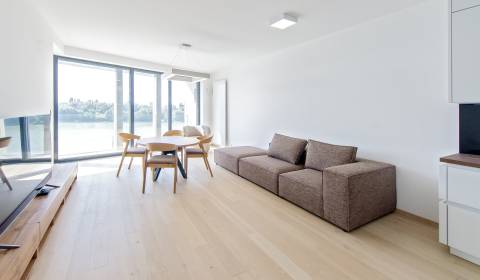 Slnečný 3i byt 85 m2, s terasou a parkovaním, EUROVEA 