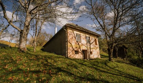 Gazdovstvo pod Strmým hrbom, 98 m2, Ratkovské Bystré