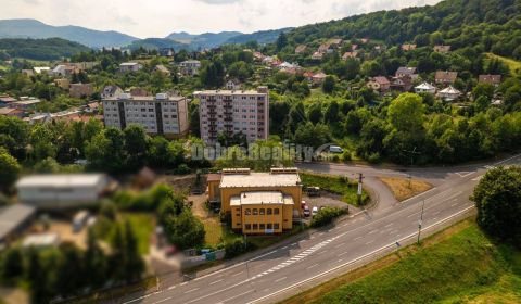 Polyfunkčný objekt na križovatke, 1251 m2, Banská Štiavnica
