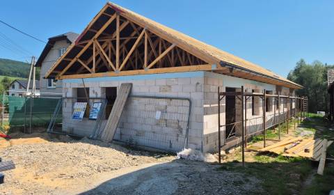 2 RODINNÉ DOMY, 4 IZBY, 80m2, ORLOV 