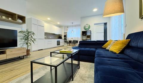 Moderný 3-izbový byt v rodinnom dome v Šamoríne