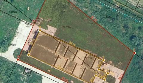 NA PREDAJ POZEMOK O VÝMERE 5777 M2 S BUDOVOU, VYDRANY