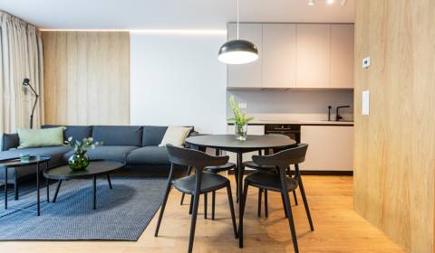 Moderný nový 2 izbový byt s lodžiou a parkovaním