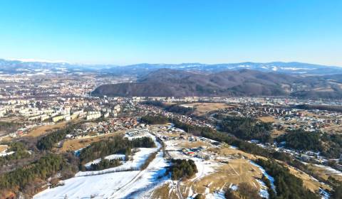 REZERVOVANÉ Radvaň – 2.330 m2 ORNÁ PÔDA – Na Predaj