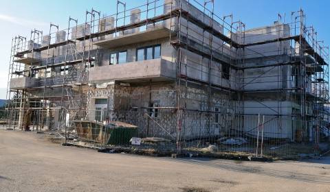 3 izbový na predaj novostavba Tomčany, 81 m2 poschodie 2, balkón