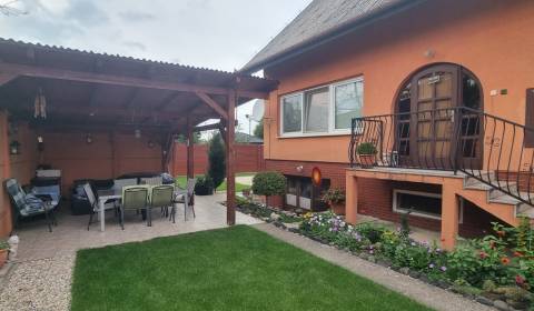 TOP PONUKA: Bezstarostné 3-podlažné rodinné bývanie 