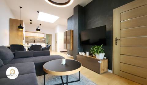 PRENÁJOM | 3i byt s Terasou, parkingom v CENTRE - VOĽNÉ, ul. Jarková