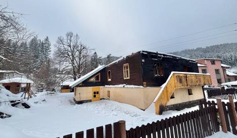 Predaj chalupy po požiari s pozemkom v obci Makov (MO)