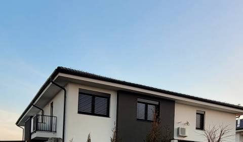 PREDAJ:3-izb. byt s balkónom;novostavba-Galanta;80m2;155.000€