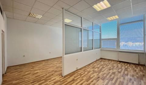 Prenájom kancelárskych priestorov v Dúbravke, 55m2
