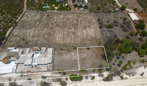 MAKUNDUCHI - PLÁŽ FRONTAGE LAND