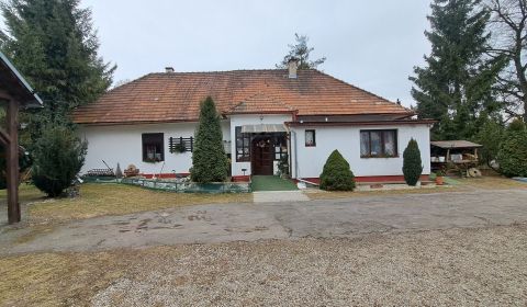 Predaj: Penzión - Kúria, Ivachnová - Lazy, pozemok 10.328m2