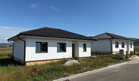 NOVOSTAVBA - ZLATÉ MORAVCE