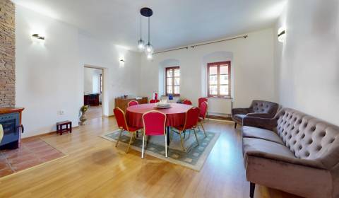 Na prenájom administratívne priestory v centre mesta Holíč