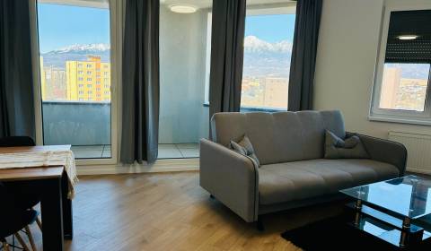 * REZERVOVANÝ * 4 izb byt PRENÁJOM Poprad NOVOSTAVBA Karpatská / 89 m2