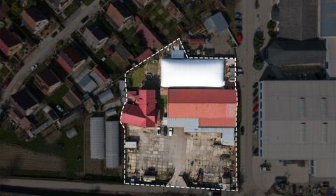 Investičná príležitosť/výrobno-obchodné priestory (5013m²) Dubnica n/V