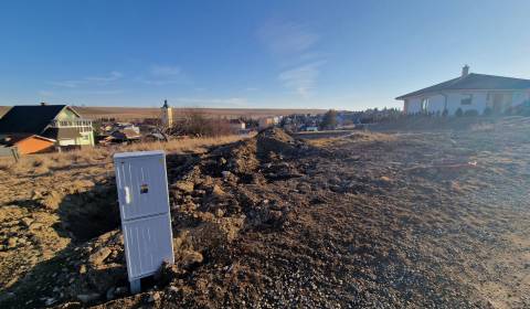 REZERVOVANE Stavebný pozemok 675m² Žakovce 