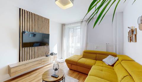  PREDAJ, 3 izbový byt na Vodárenskej ulici, Košice - Sever