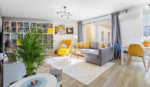 Svetlý 3i byt v centre BA, pri parku, novostavba, 86m2, balkón, garáž