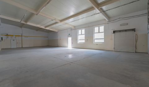 PRENÁJOM - 214 m² hala  - Piešťany Hurbanova