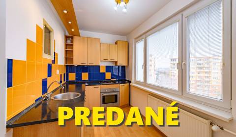 !! PREDANÉ !! VEĽKOMETRÁŽNY  2-izbový byt s balkónom, Lučenec