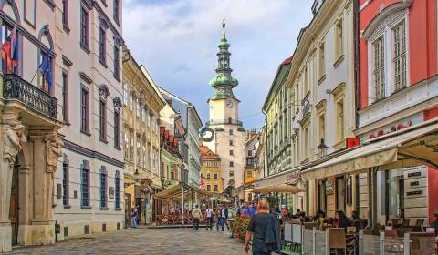 HĽADÁM: 2-izbový byt, do 90 m2, do 350.000,- €,  Staré Mesto - BA 